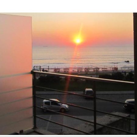 Oceanview Apartment On Beach Near Porto Vila Nova de Gaia Buitenkant foto